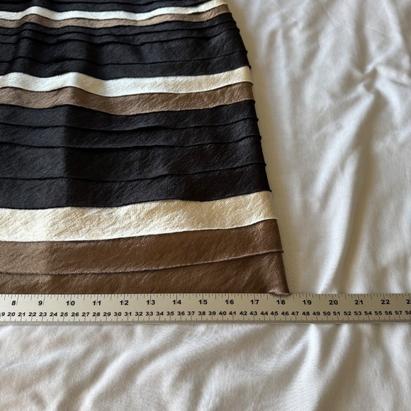 Collection Dressbarn Sleeveless Knee Length Dress 4 Metallic Pleated Grad Prom - Picture 15 of 16